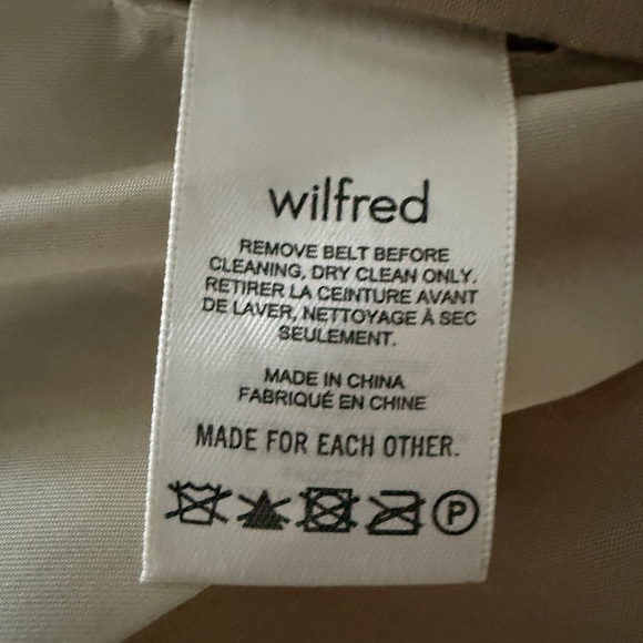 Aritzia Linen/ Tencel Lyocel Classic Beige Trench Coat - Picture 9 of 10